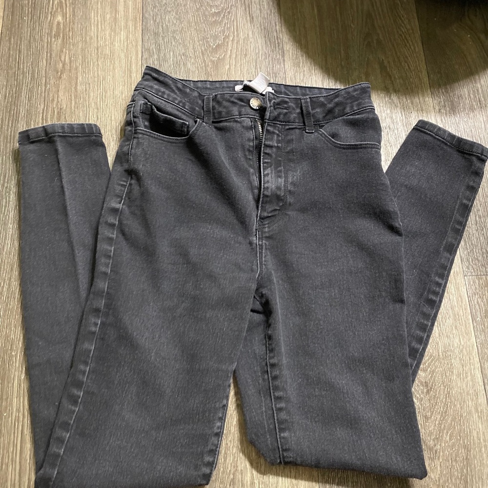 Forever 21 Solid Skinny Jeans